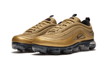 Load image into Gallery viewer, Air Vapormax '97 METALLIC GOLD/VARSITY RED