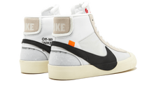 Load image into Gallery viewer, The 10: Blazer Mid Off-White