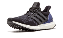 Load image into Gallery viewer, Ultra Boost Womens Core Black/Core Purple